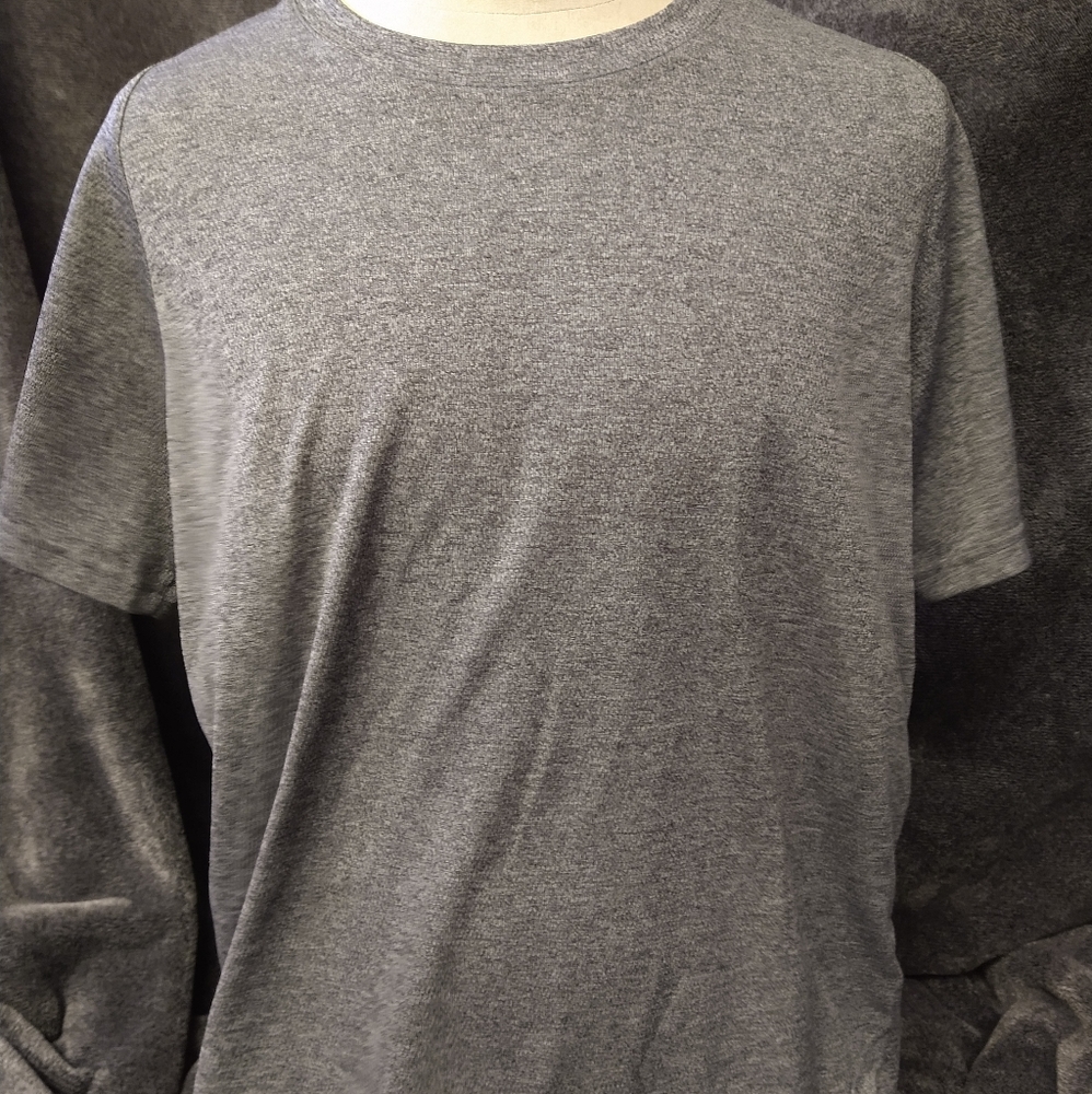 Adidas t shirt